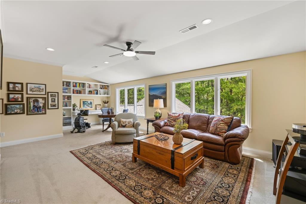 20 Sunfish Point Property Photo 33