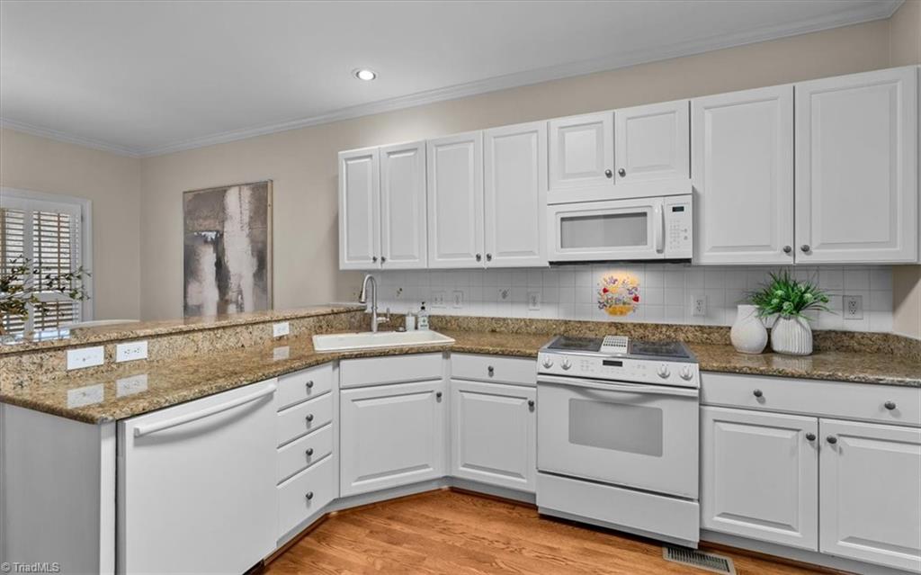8 Indigo Cove Property Photo 22