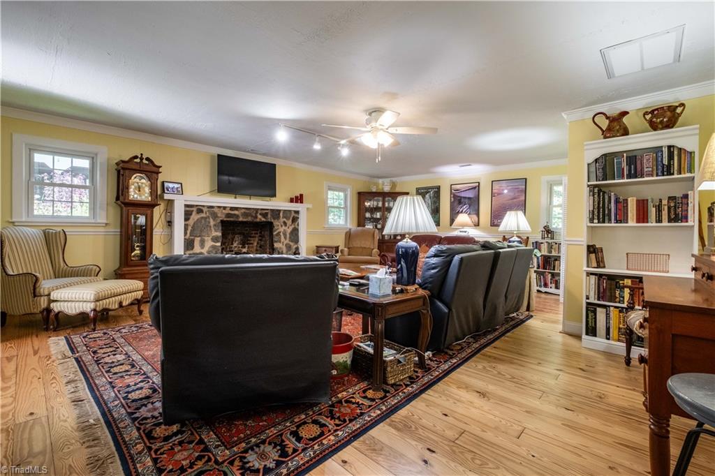 415 Benge Drive Property Photo 10