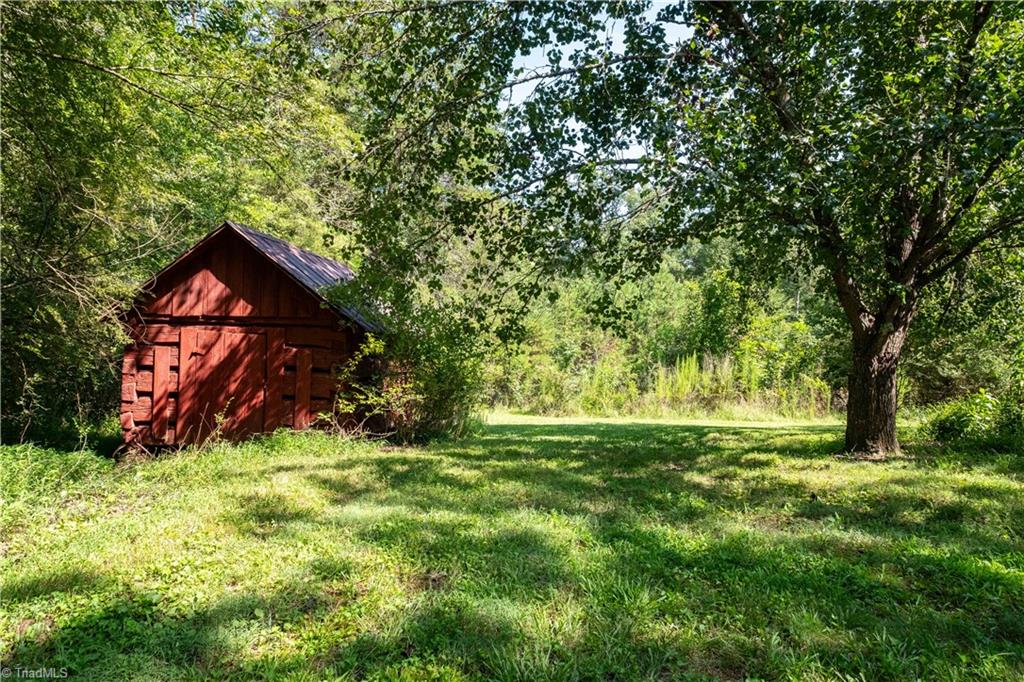 415 Benge Drive Property Photo 36
