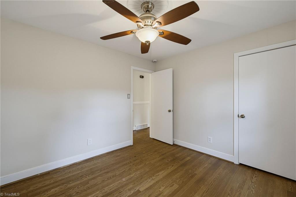 1002 Surry Drive Property Photo 25