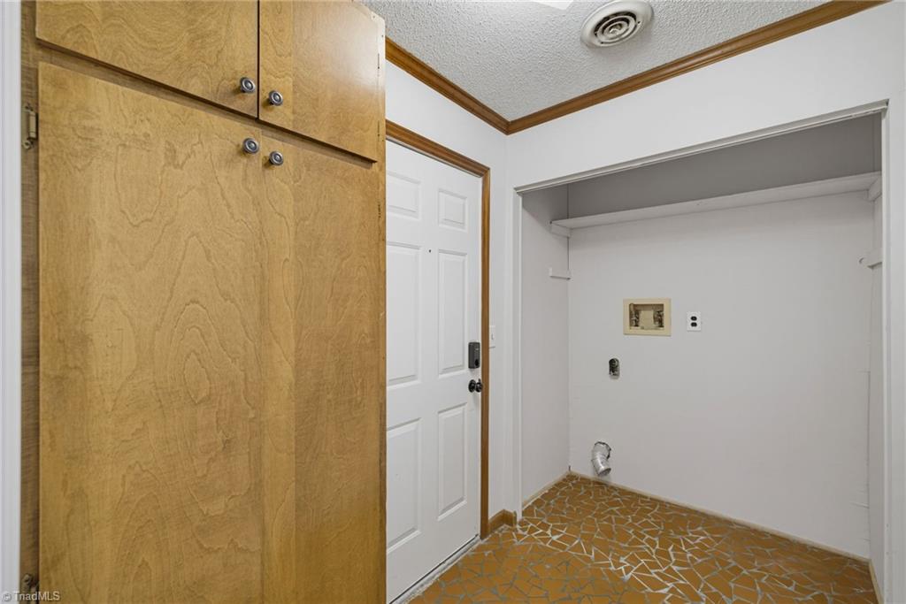 1002 Surry Drive Property Photo 26