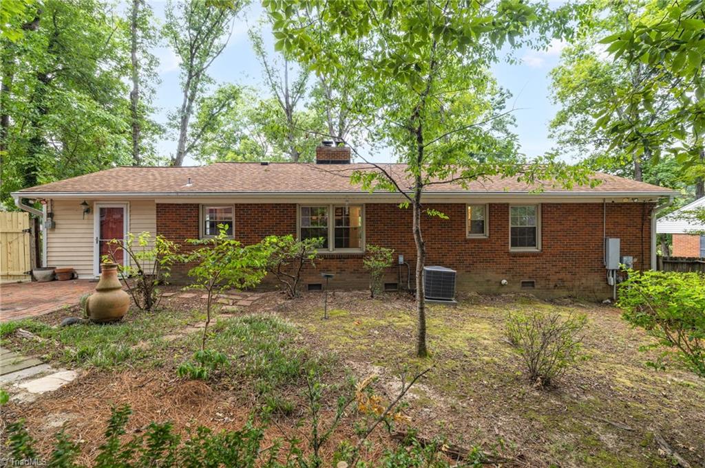 1002 Surry Drive Property Photo 29
