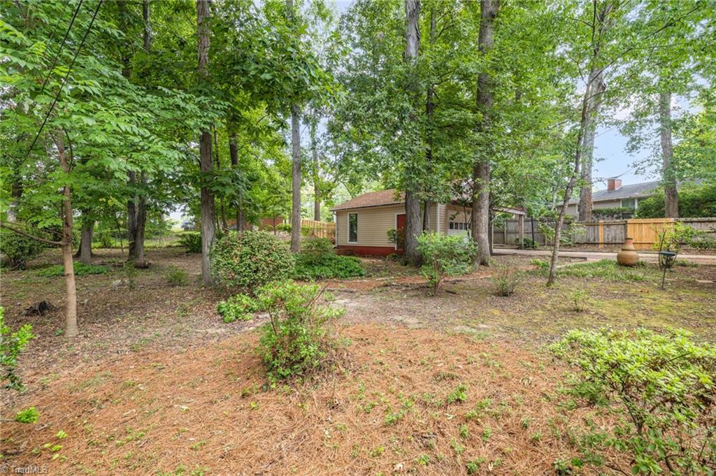 1002 Surry Drive Property Photo 31