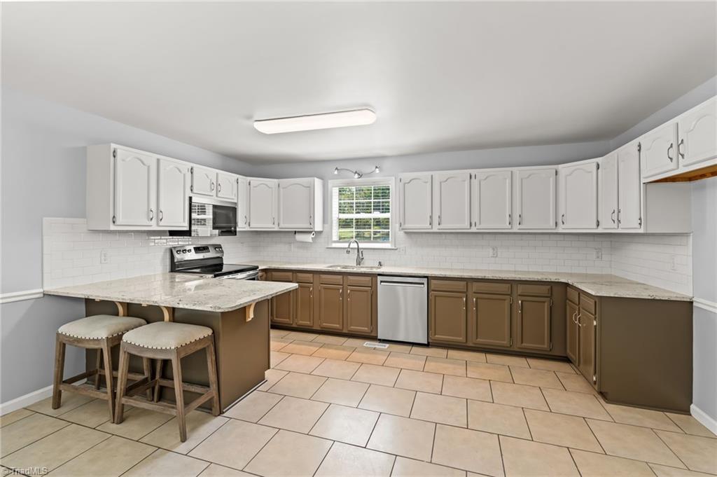 194 Briarcreek Drive Property Photo 1