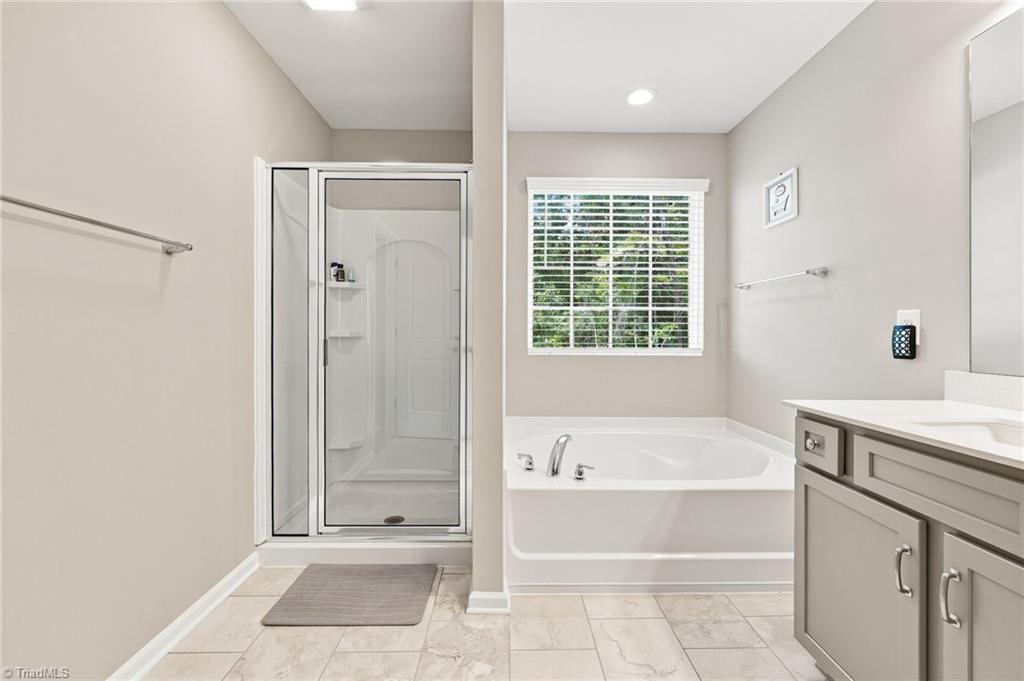 4219 Canter Creek Lane Property Photo 4