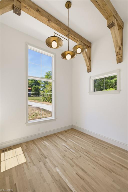 568 N Bunker Hill Road Property Photo 8