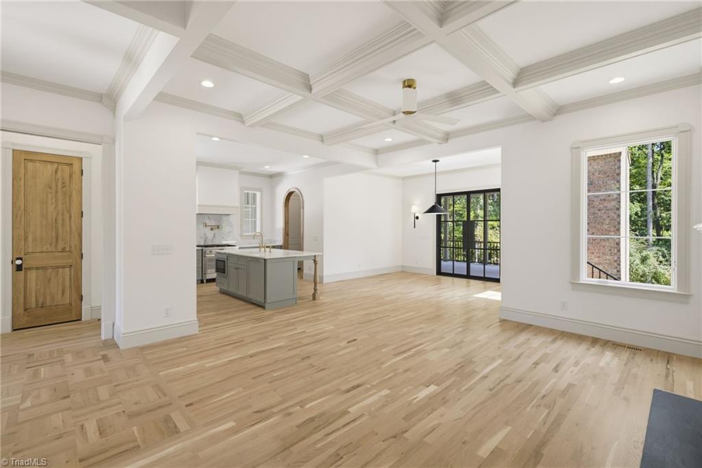 568 N Bunker Hill Road Property Photo 15