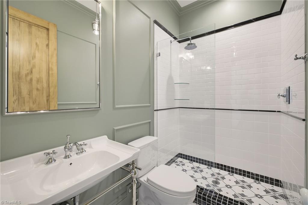 568 N Bunker Hill Road Property Photo 33
