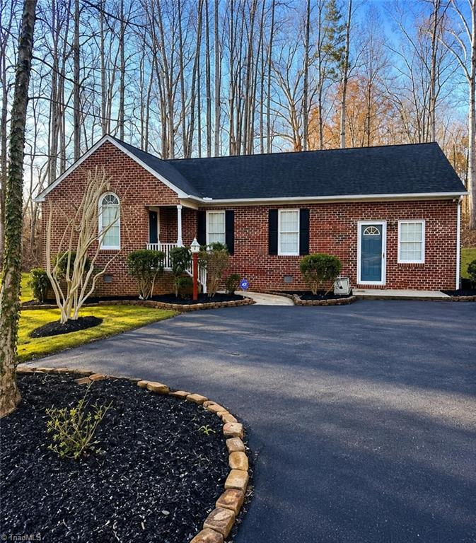 804 Salem Court Property Photo 1