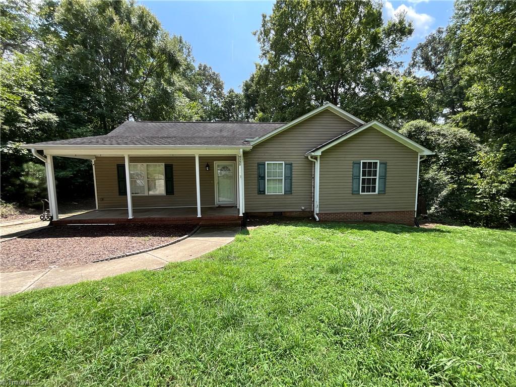 5395 Wagoner View Drive Property Photo 1