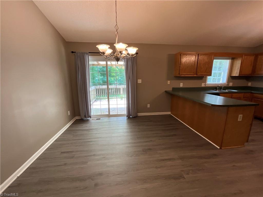 5395 Wagoner View Drive Property Photo 3