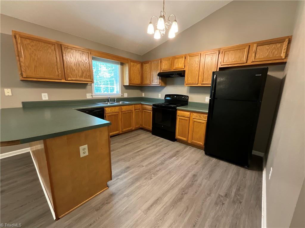 5395 Wagoner View Drive Property Photo 4