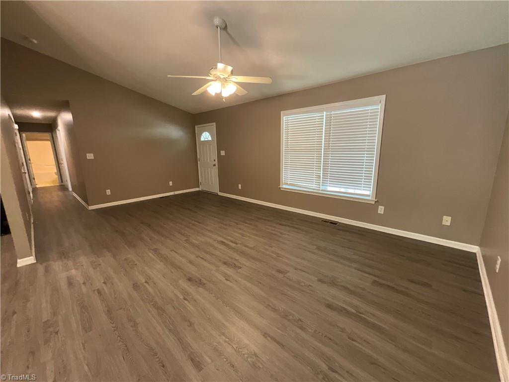 5395 Wagoner View Drive Property Photo 6