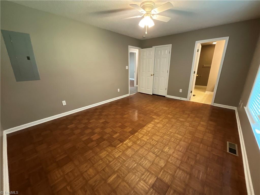 5395 Wagoner View Drive Property Photo 8