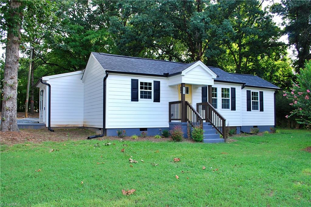 421 Webb Street Property Photo 5