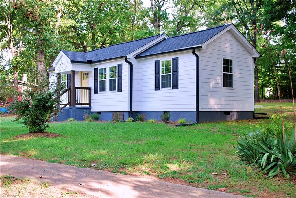 421 Webb Street Property Photo 6