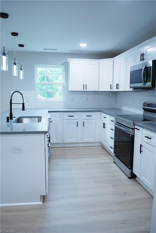 421 Webb Street Property Photo 8