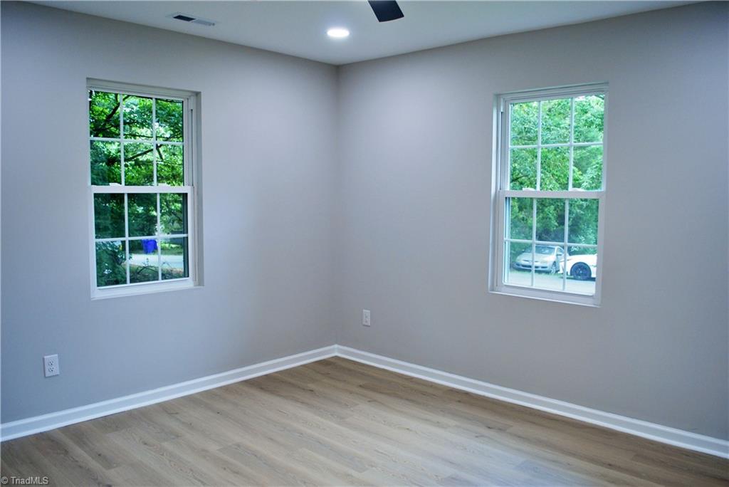421 Webb Street Property Photo 12