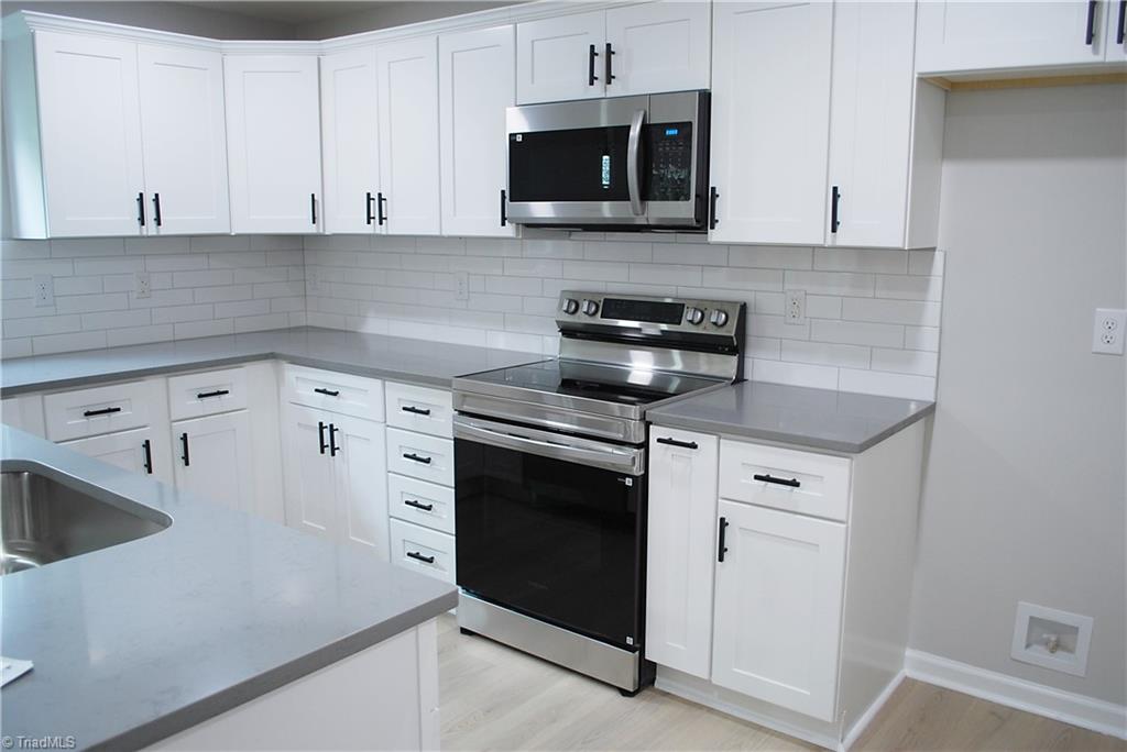 421 Webb Street Property Photo 24