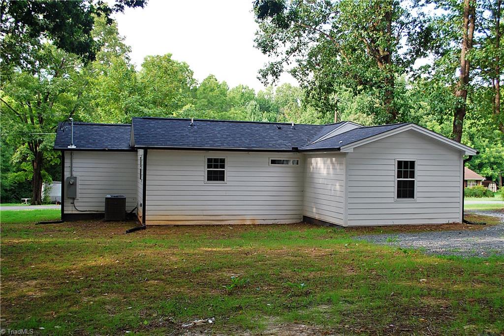 421 Webb Street Property Photo 27