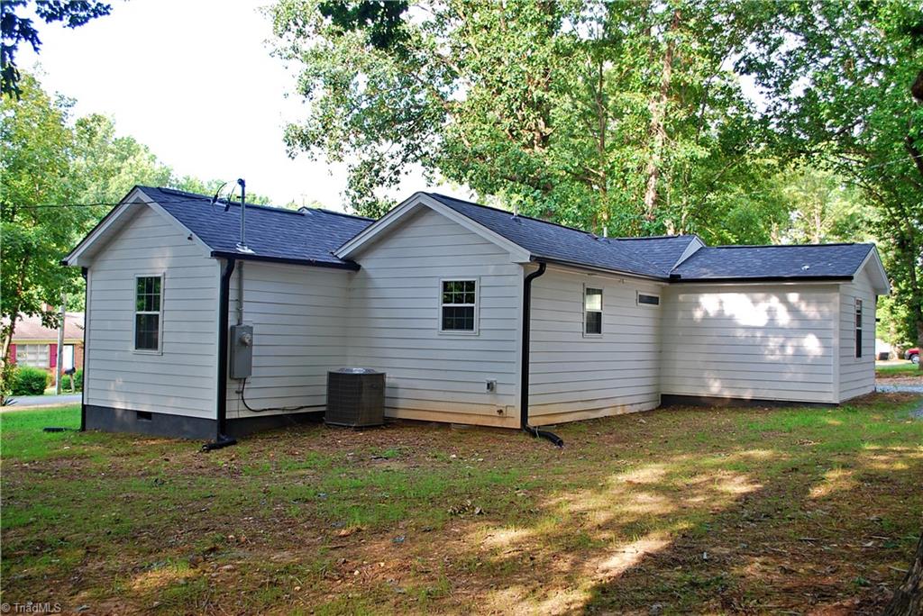 421 Webb Street Property Photo 28