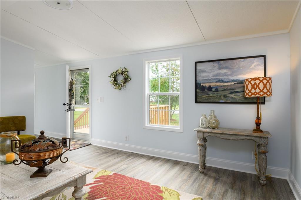 262 Glendale Avenue Property Photo 4