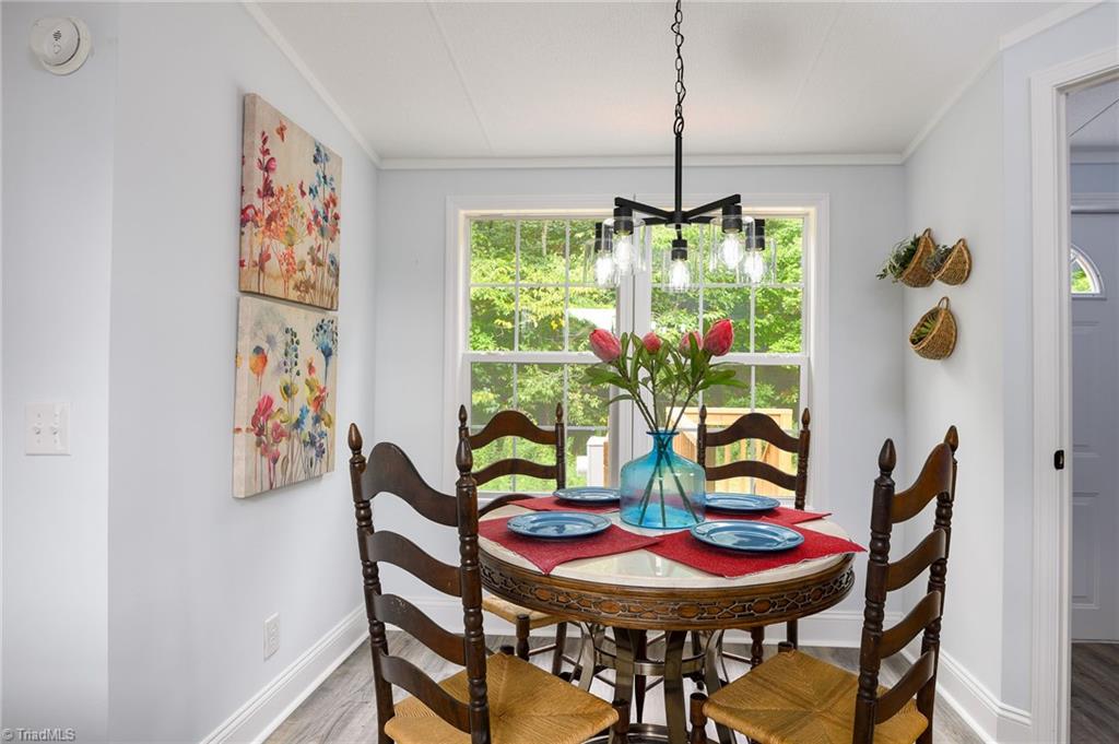 262 Glendale Avenue Property Photo 9
