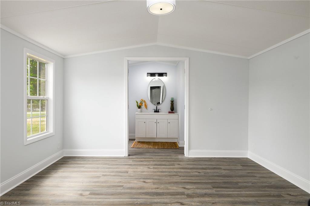 262 Glendale Avenue Property Photo 11