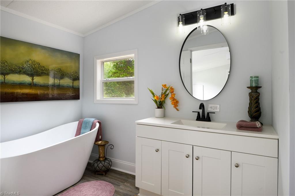 262 Glendale Avenue Property Photo 12