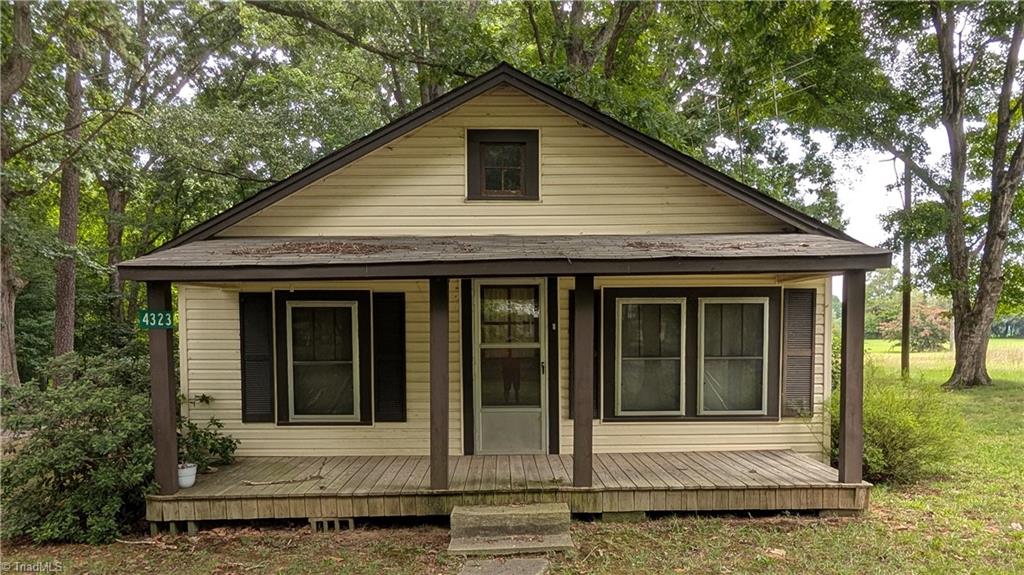 4323 Holly Spring Road Property Photo 1