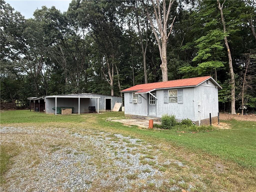 6679 Lackey Road Property Photo 4