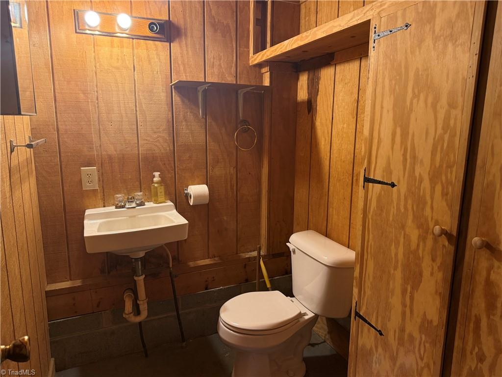 6679 Lackey Road Property Photo 24