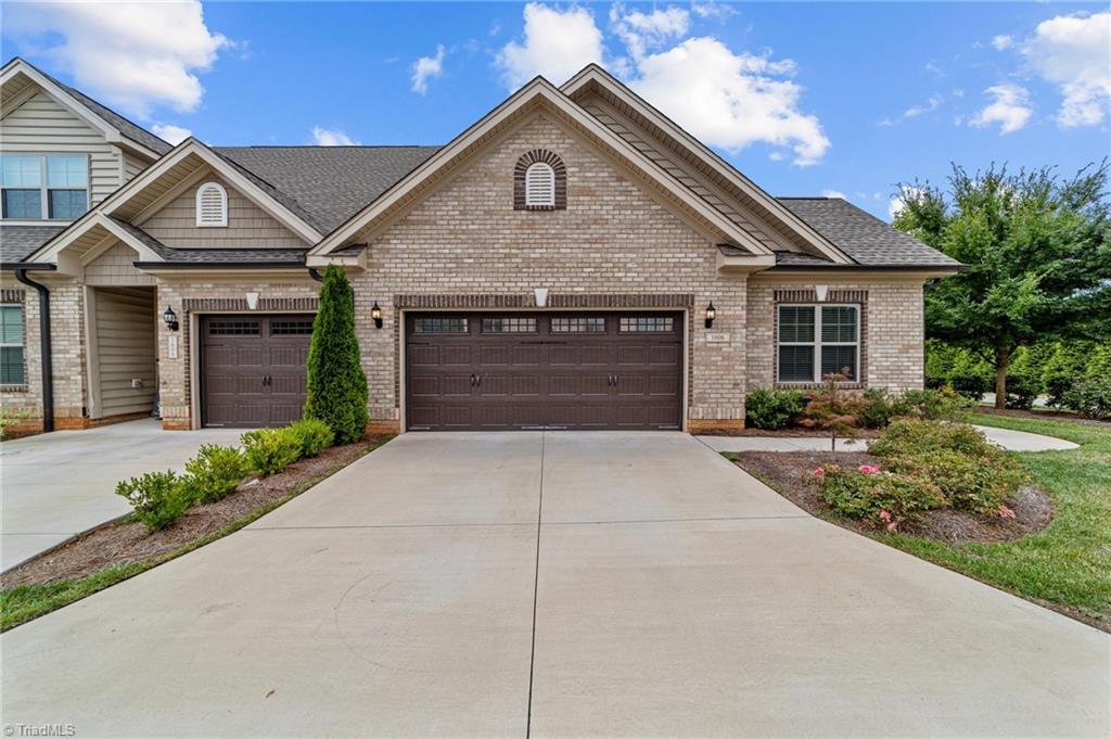 1606 Cedar Hill Way Property Photo 1