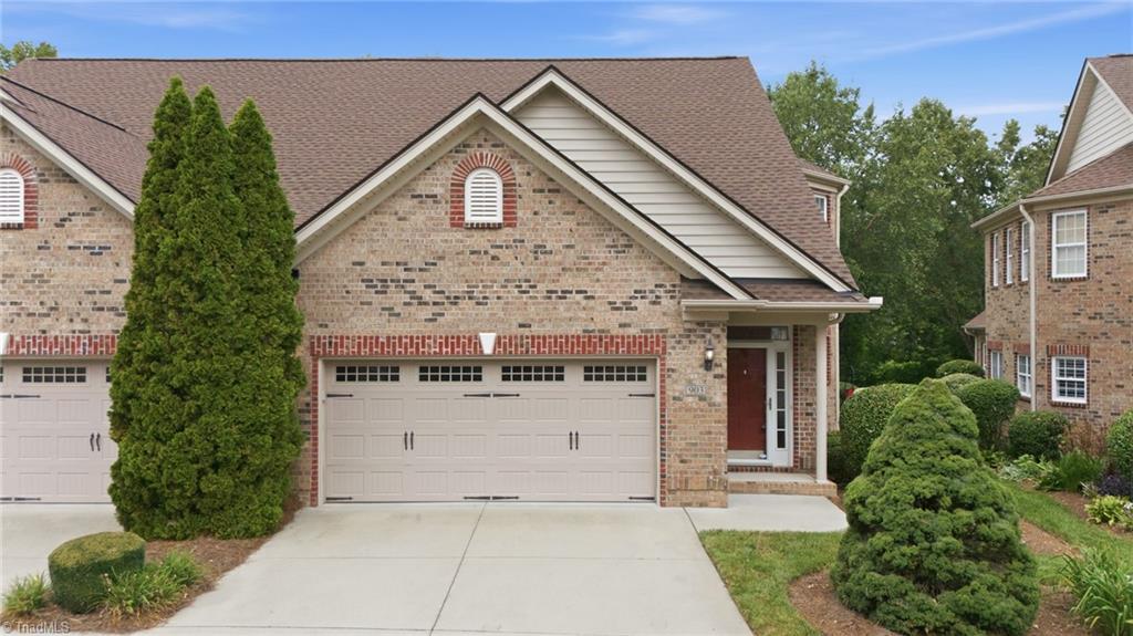 903 Southlake Court Property Photo 1