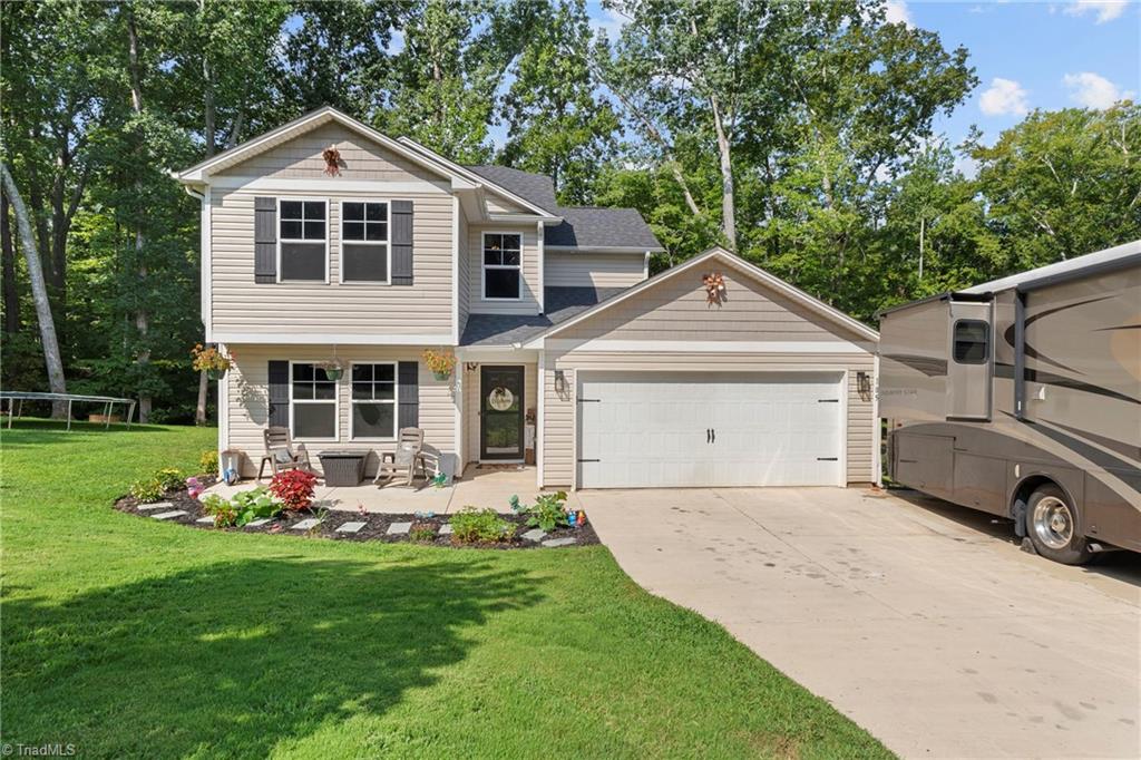 185 Cliffview Drive Property Photo 1