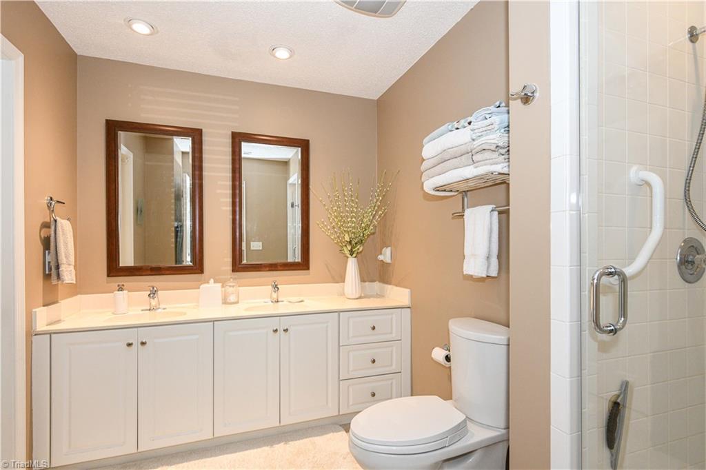 4424 Cove Cay Lane Property Photo 9
