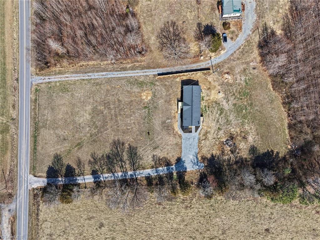 708 Hicks Farm Road Property Photo 4