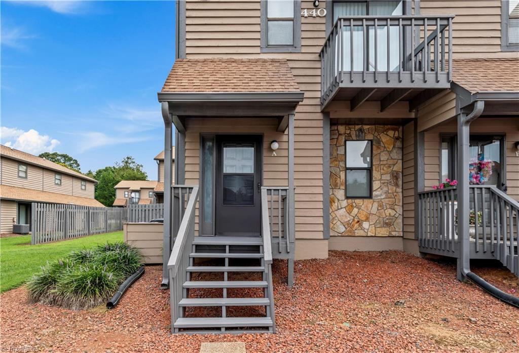 440 Vista Circle # A Property Photo 1