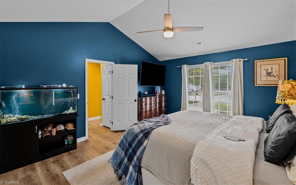 2412 Meadow Gate Drive Property Photo 24