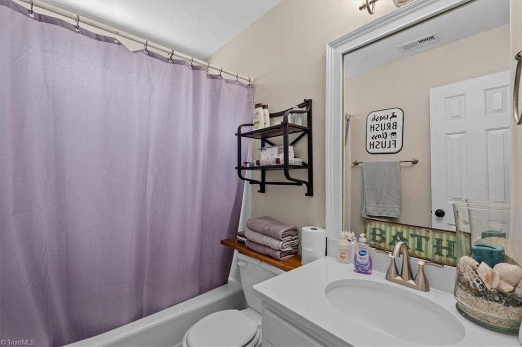 2412 Meadow Gate Drive Property Photo 32