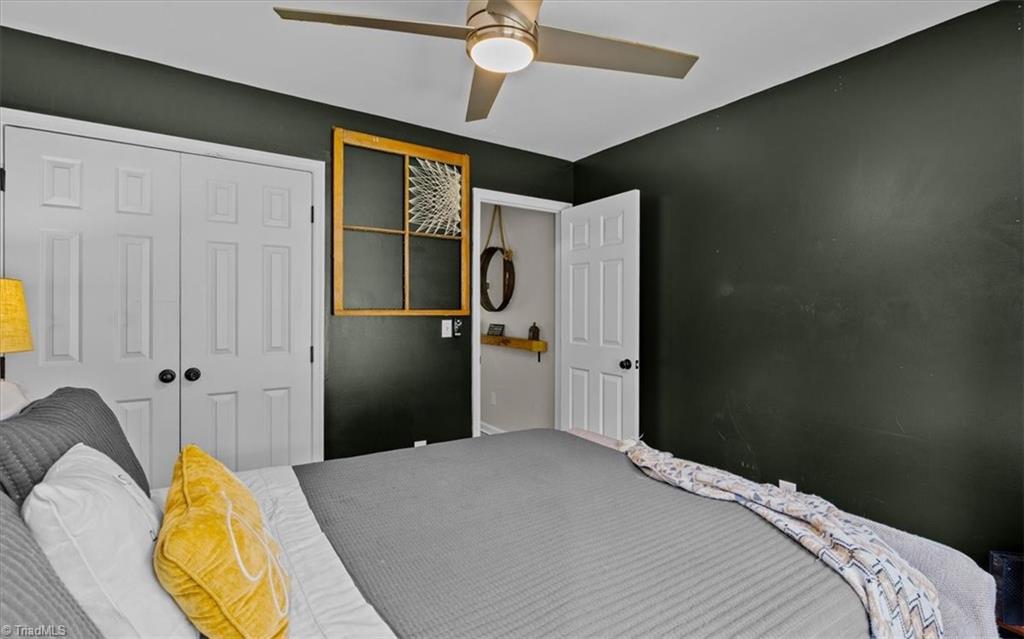 2412 Meadow Gate Drive Property Photo 34