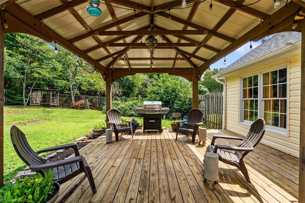 2412 Meadow Gate Drive Property Photo 37