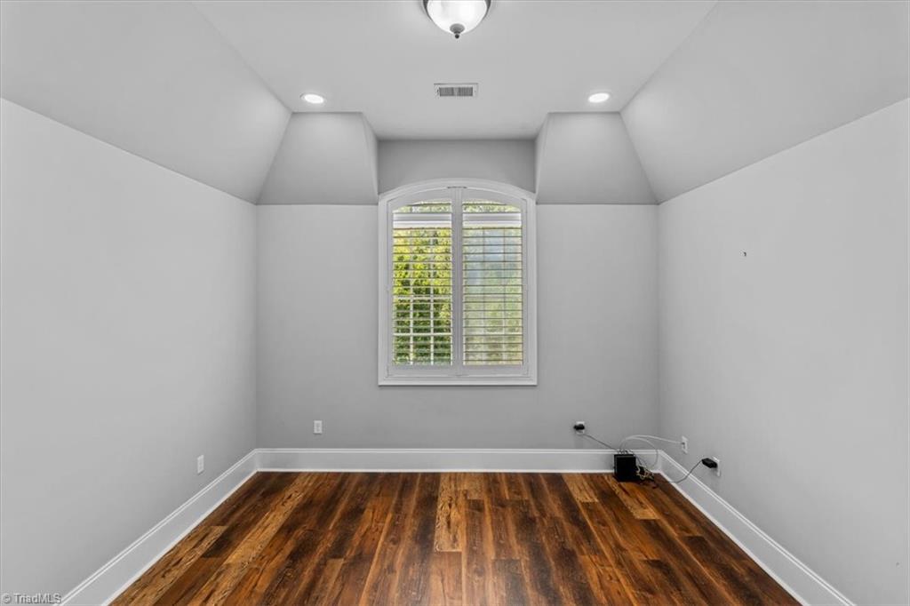 7744 Chesterbrooke Drive Property Photo 33