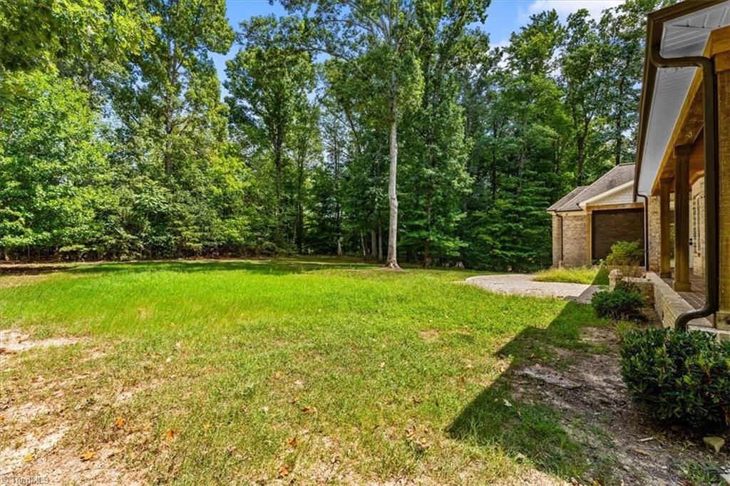 7744 Chesterbrooke Drive Property Photo 49