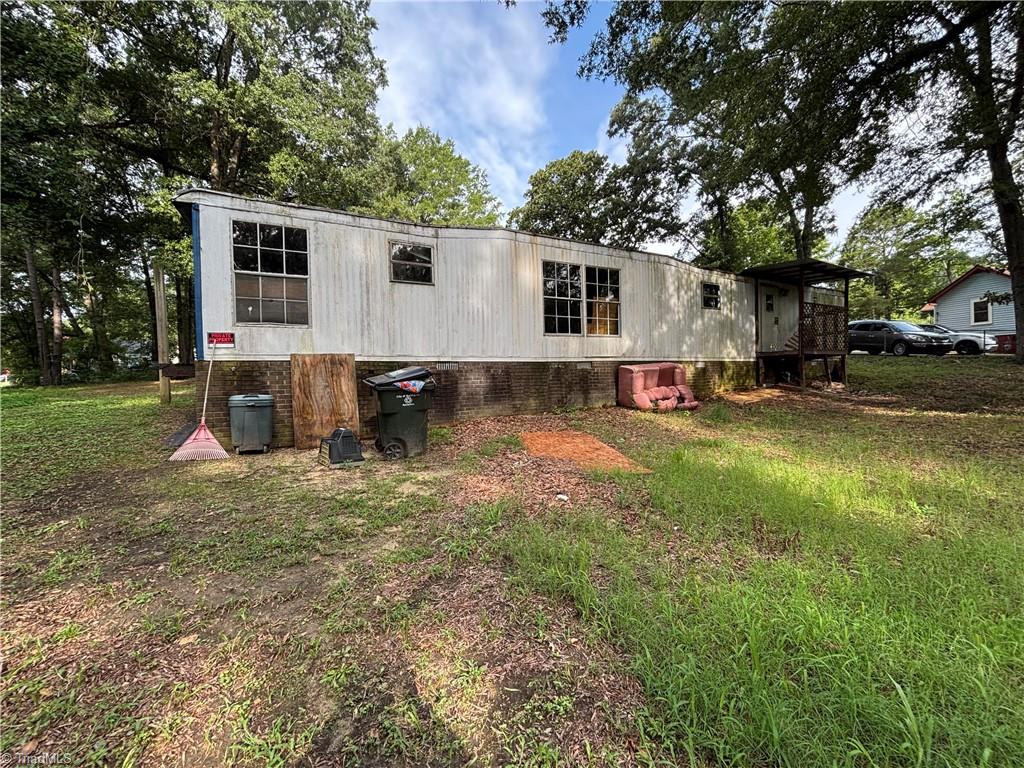 497 Pine Street Property Photo 1