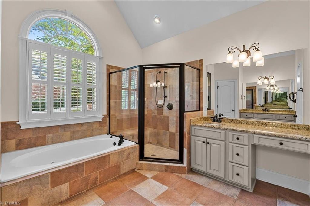 1 Rosebay Lane Property Photo 23