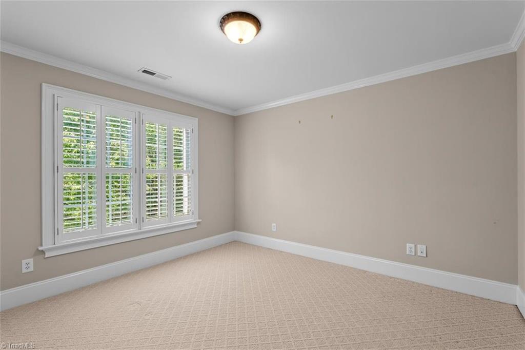 1 Rosebay Lane Property Photo 32