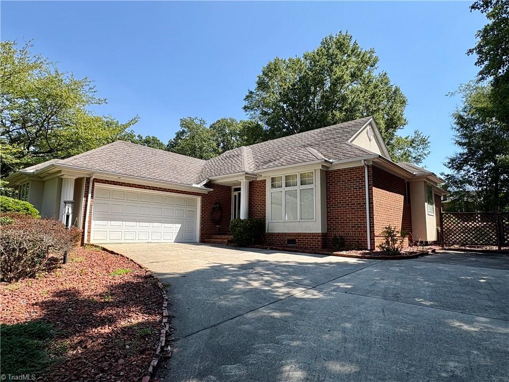 1401 Plantation Circle Property Photo 1