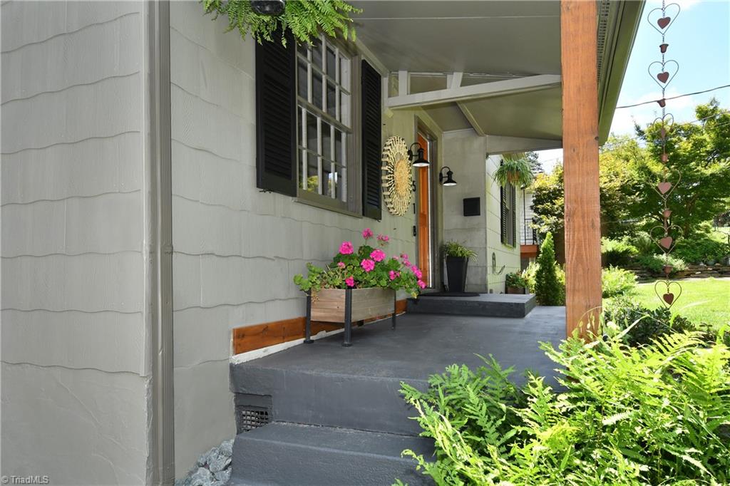 518 Cascade Avenue Property Photo 4